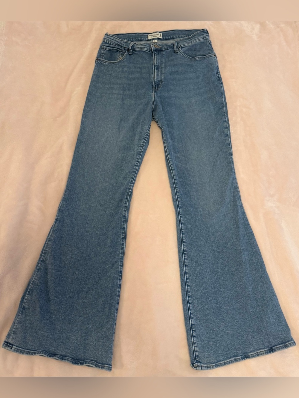 Abercrombie Ultra High Rise Flare Curve Love Denim size 18L